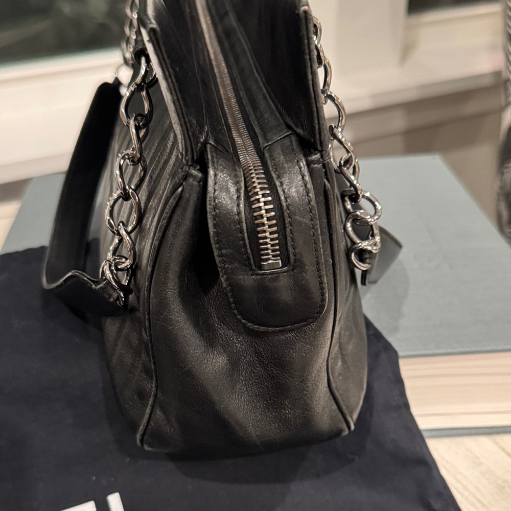 Chanel Vertical Quilted LAX Shoulder Bag - Picture 6 of 14